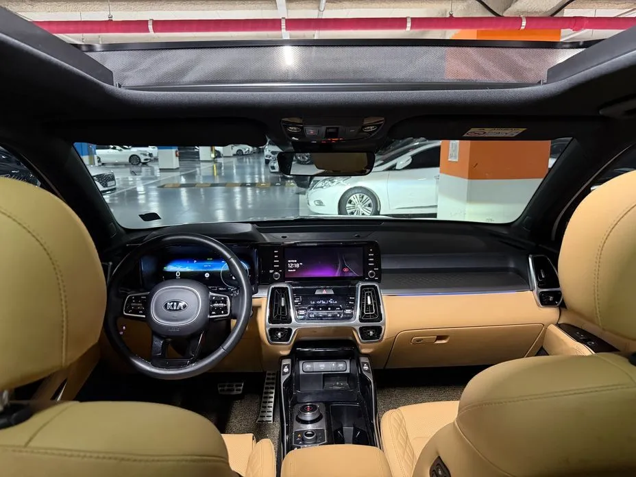 Kia Sorento — фото 9