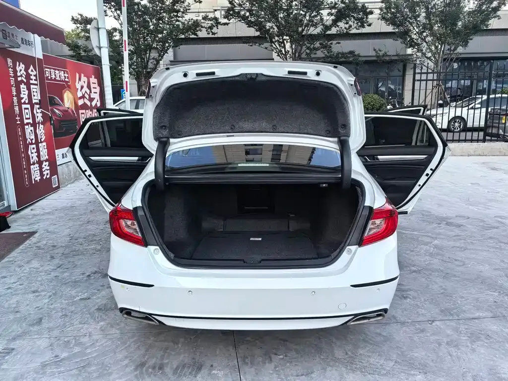 Honda Accord — фото 2