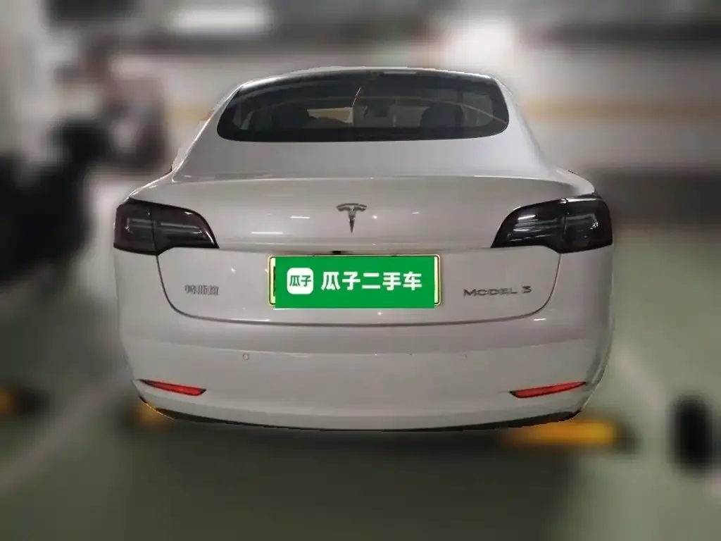 Tesla Model 3 — фото 6