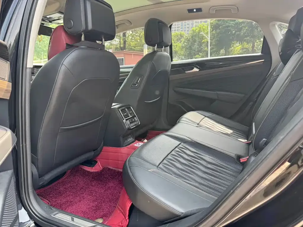 Volkswagen Passat — фото 3