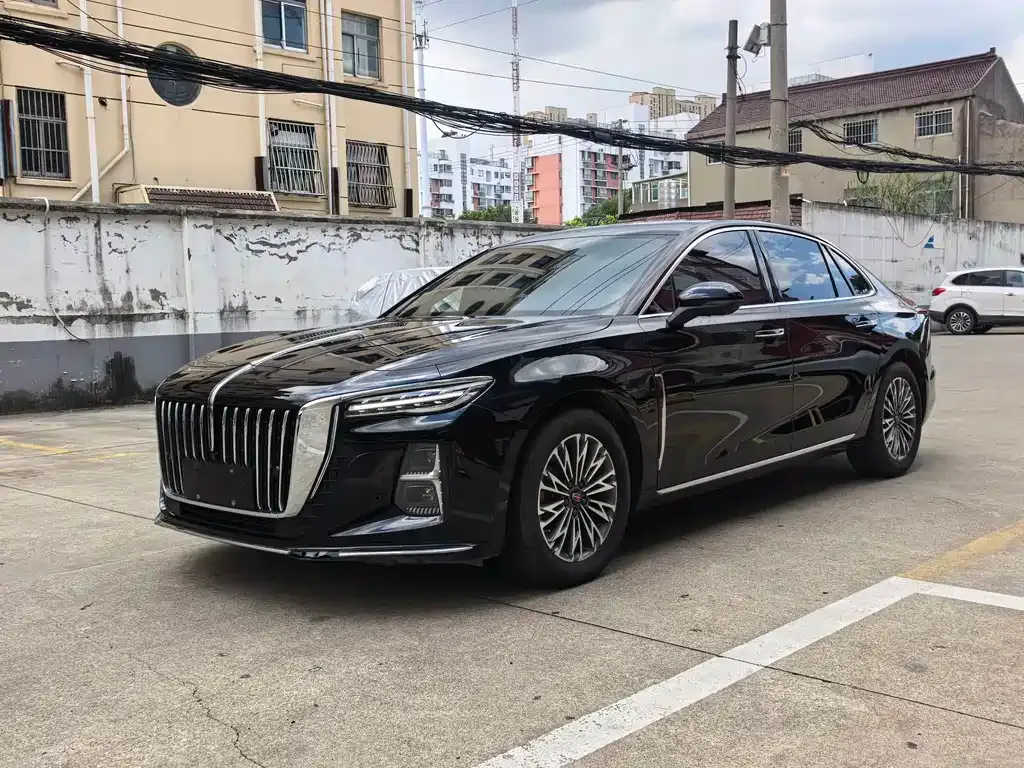 Hongqi H5 — фото 1