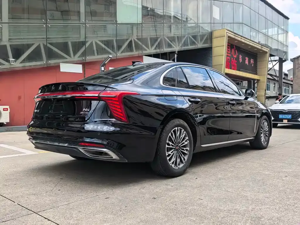 Hongqi H5 — фото 8