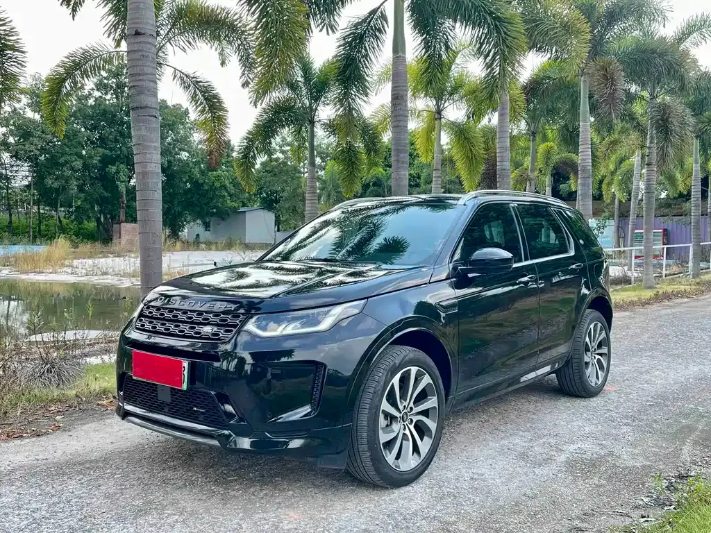 Land Rover Discovery Sport Hybrid — фото 1