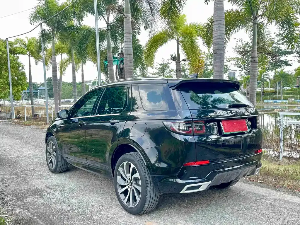 Land Rover Discovery Sport Hybrid — фото 4