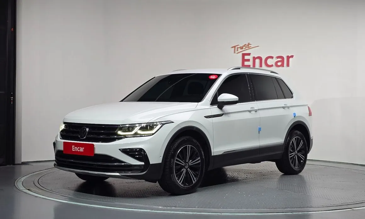 Volkswagen Tiguan — фото 1