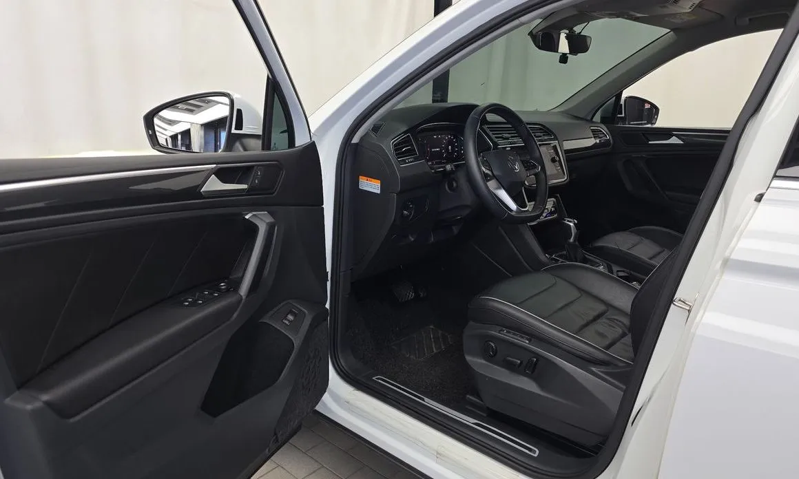 Volkswagen Tiguan — фото 5