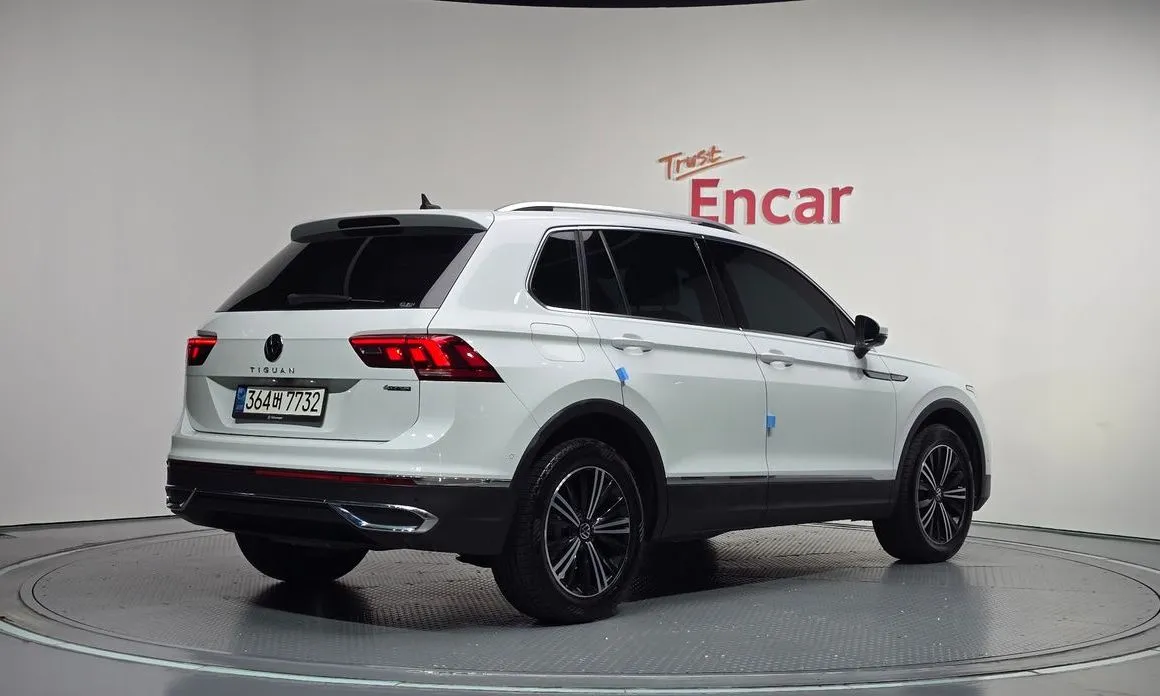 Volkswagen Tiguan — фото 2