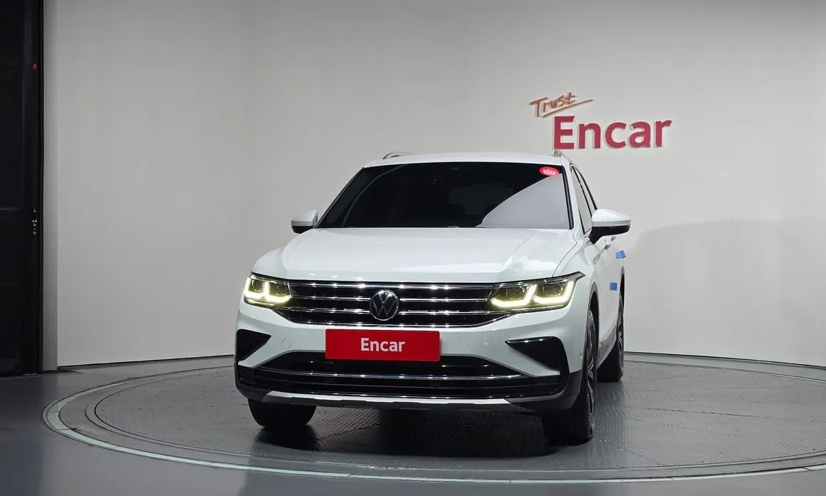 Volkswagen Tiguan — фото 8