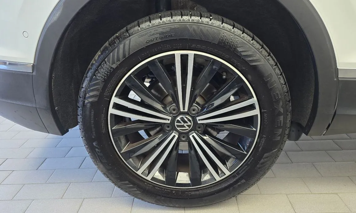 Volkswagen Tiguan — фото 10