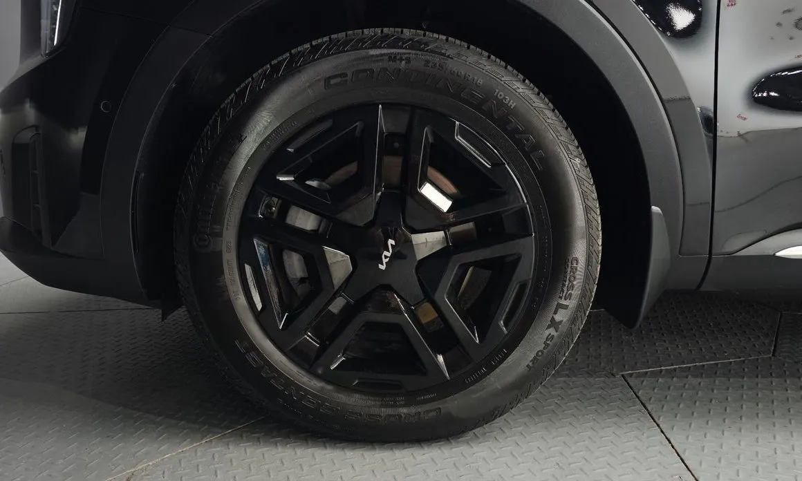 Kia Sorento — фото 6