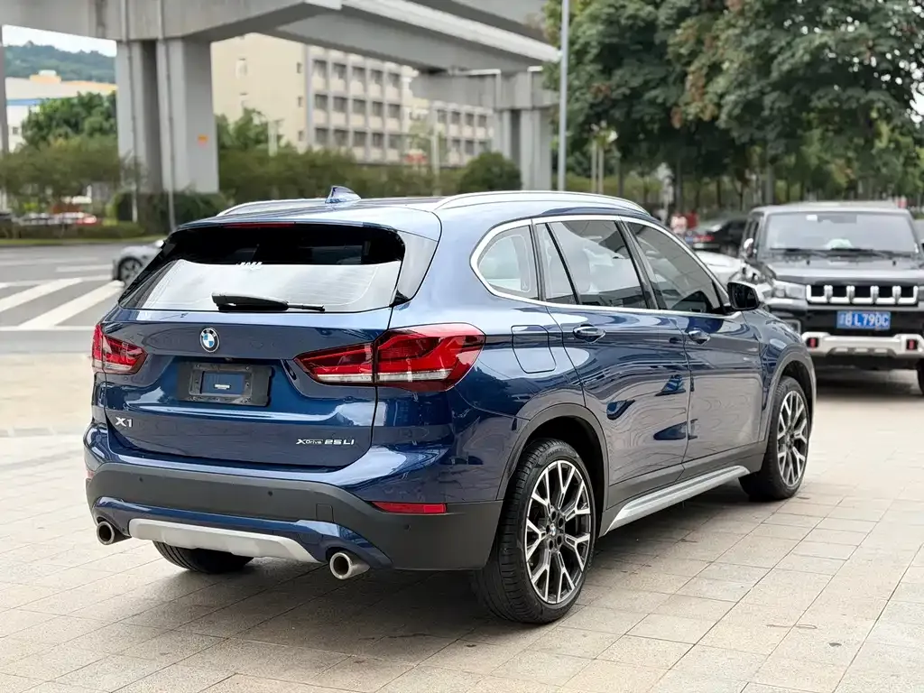 BMW X1 — фото 3