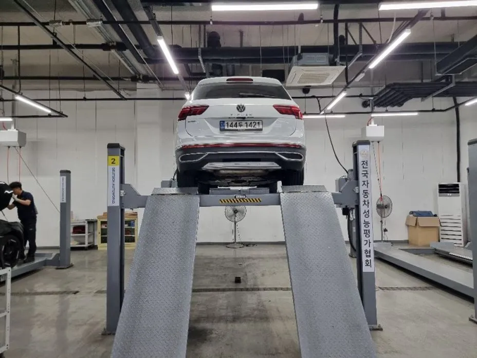 Volkswagen Tiguan — фото 2