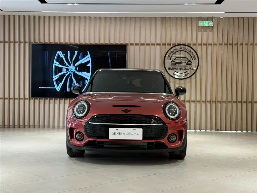MINI Clubman — фото 2
