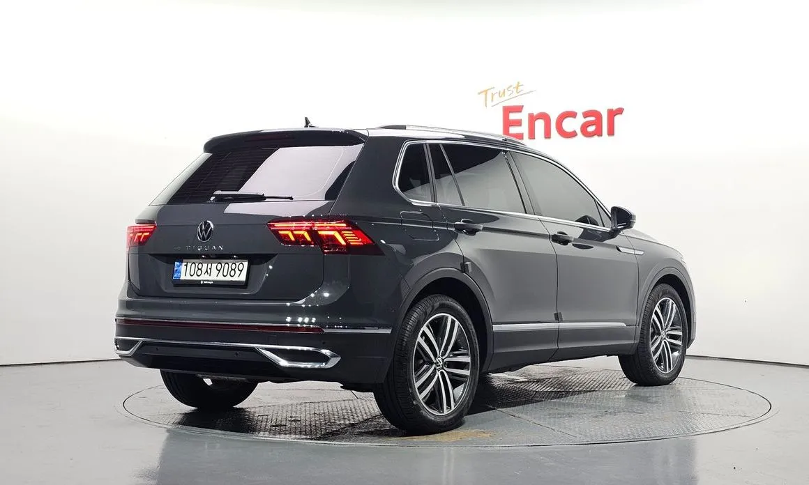 Volkswagen Tiguan — фото 5