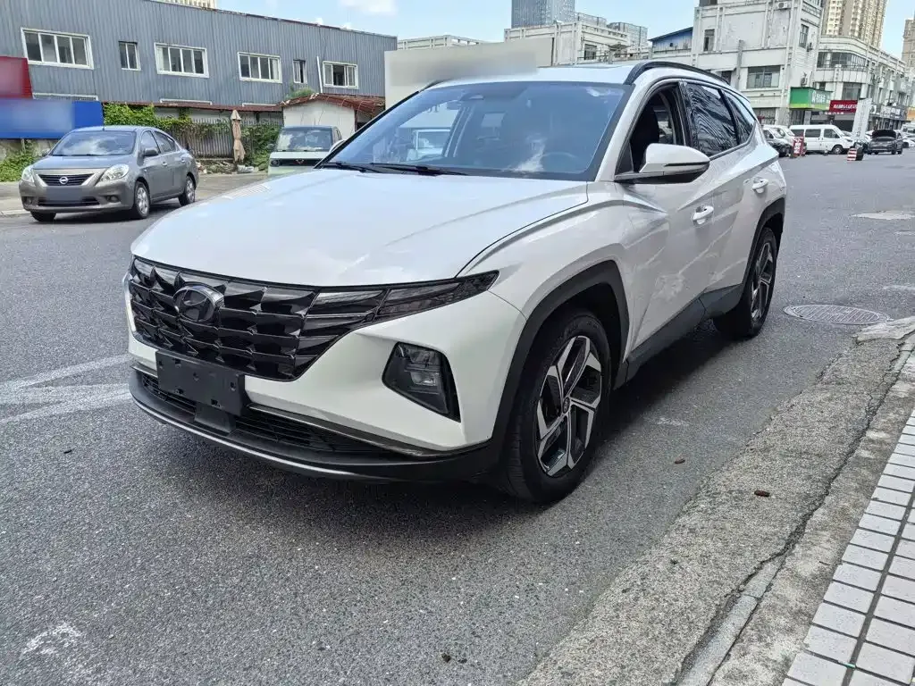 Hyundai Tucson — фото 1