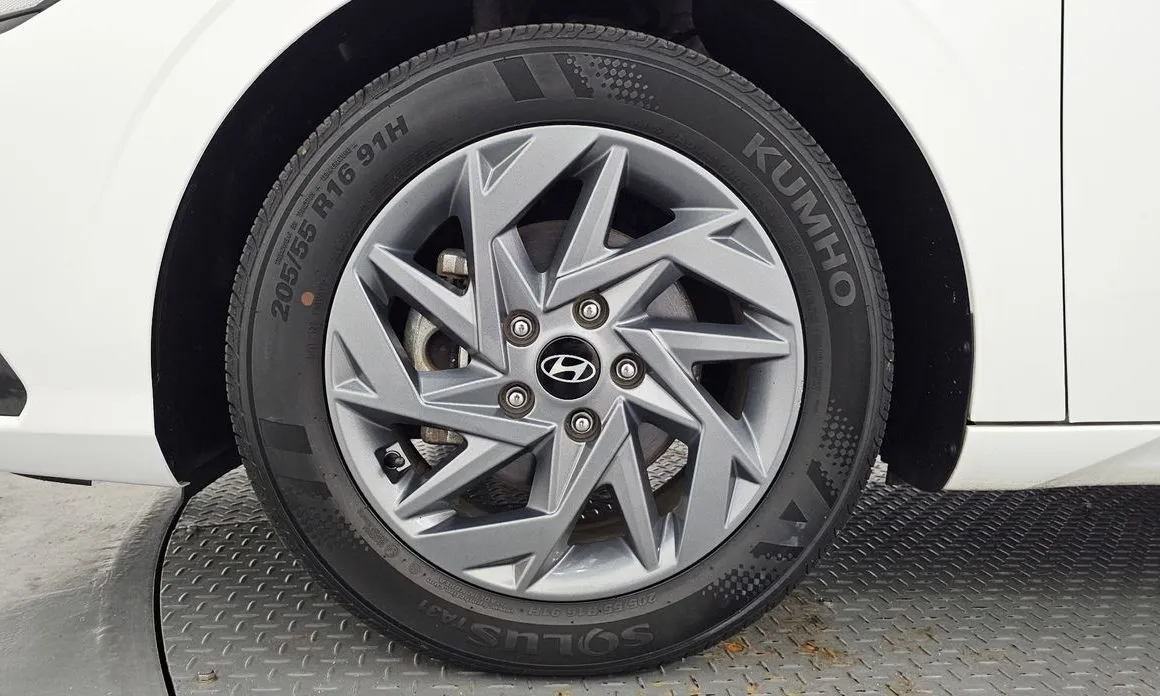 Hyundai AVANTE — фото 6