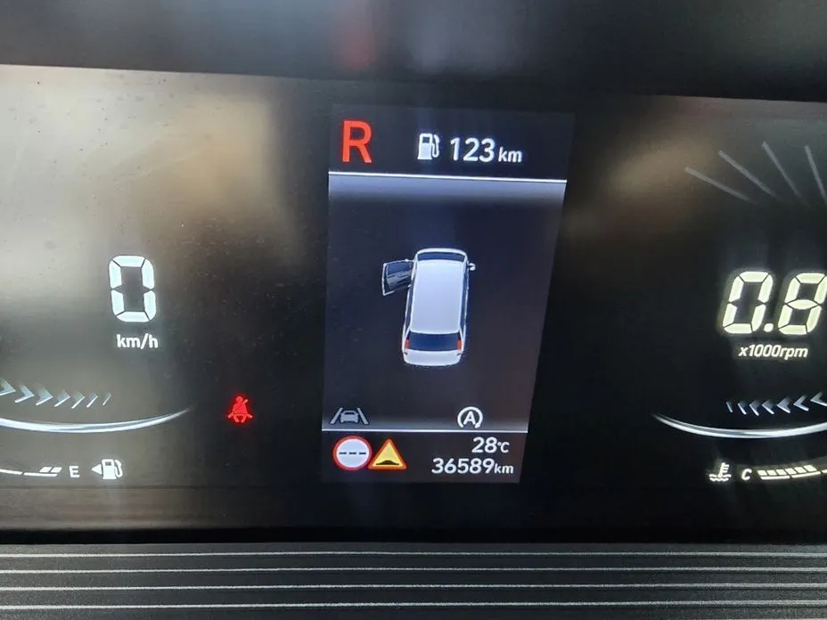 Hyundai Staria — фото 3