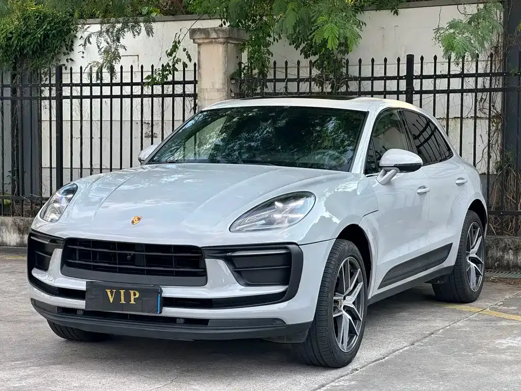 Porsche Macan — фото 1