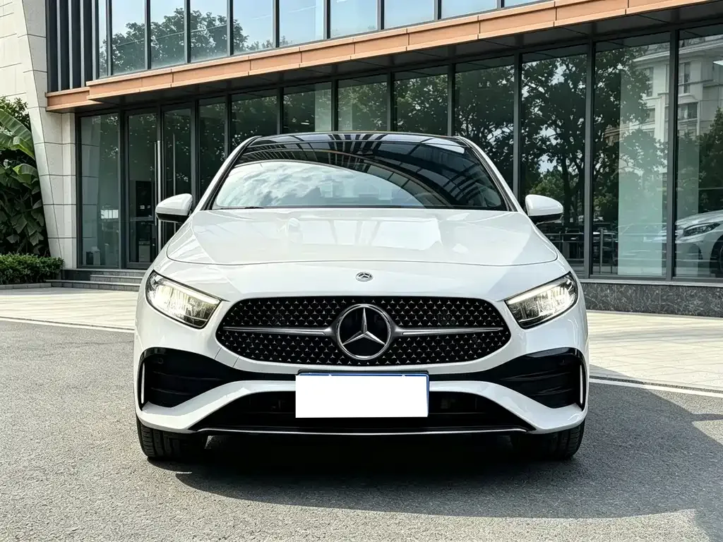 Mercedes-Benz A-Class — фото 6