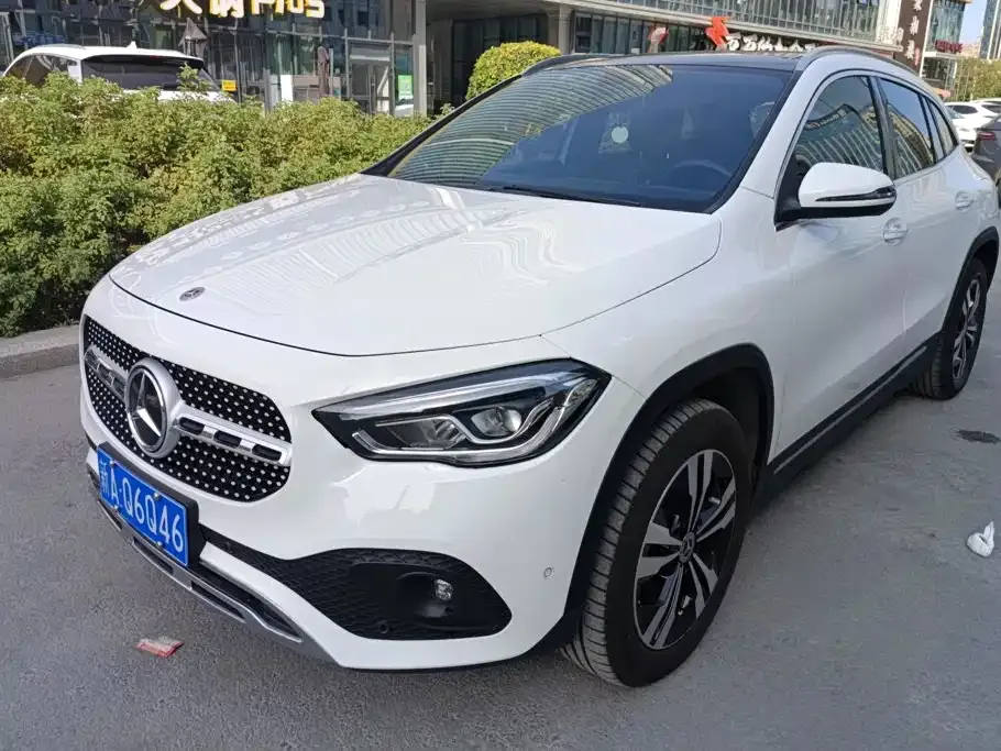 Mercedes-Benz GLA — фото 1