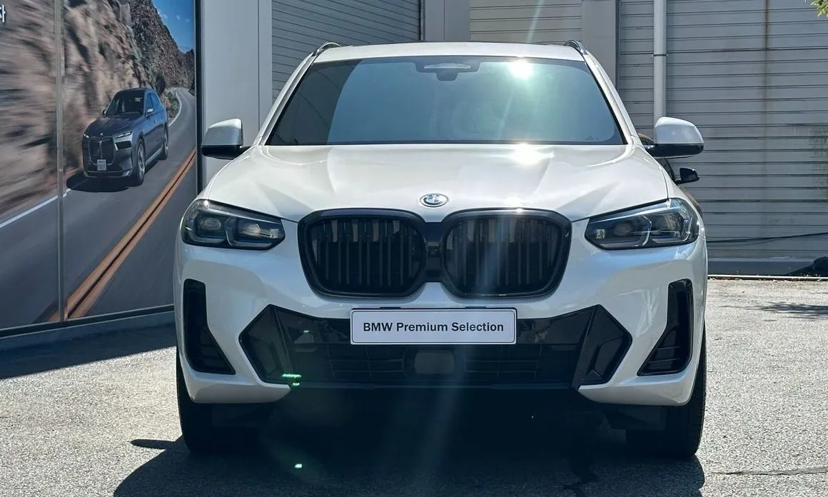 BMW iX3 — фото 9