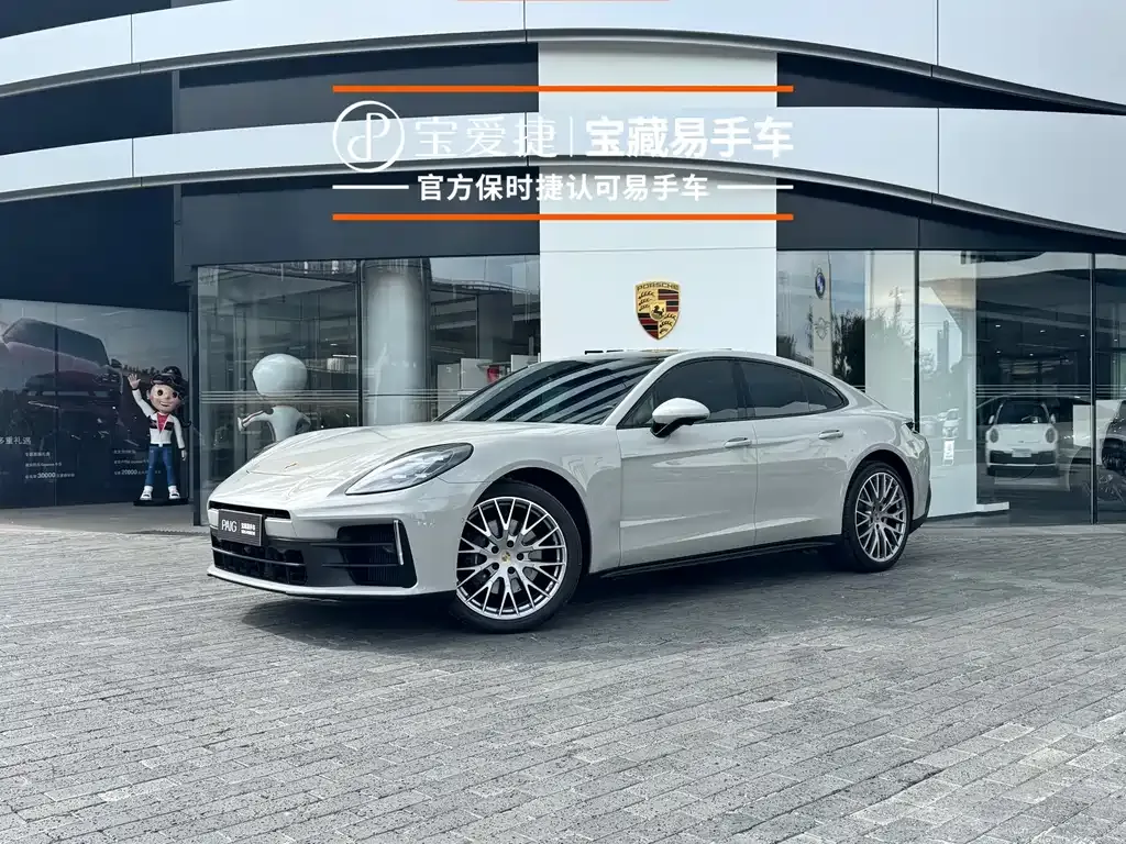 Porsche Panamera — фото 1