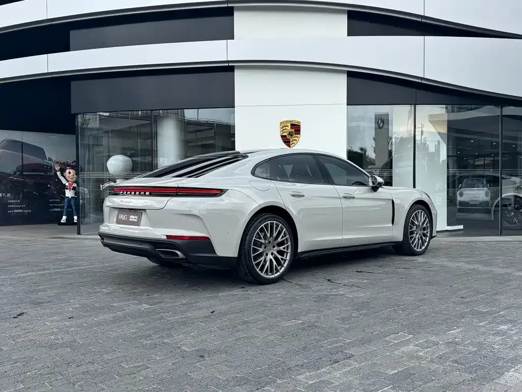 Porsche Panamera — фото 8