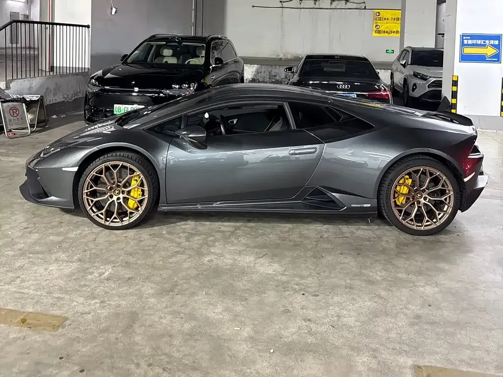 Lamborghini Huracan — фото 5
