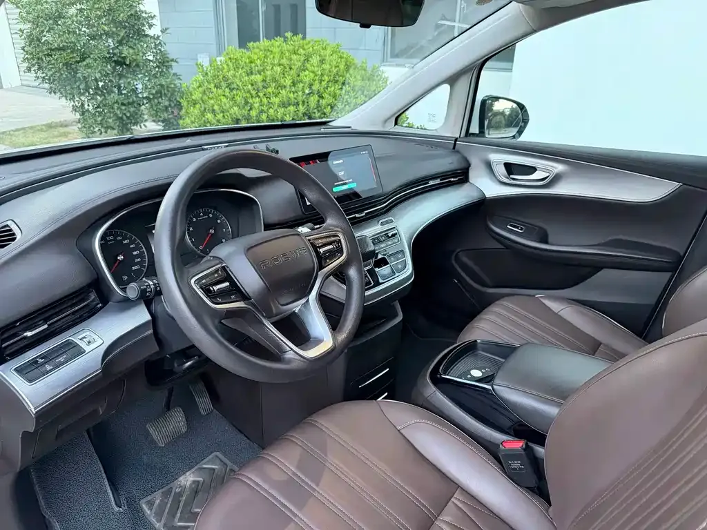 Roewe iMAX8 — фото 6