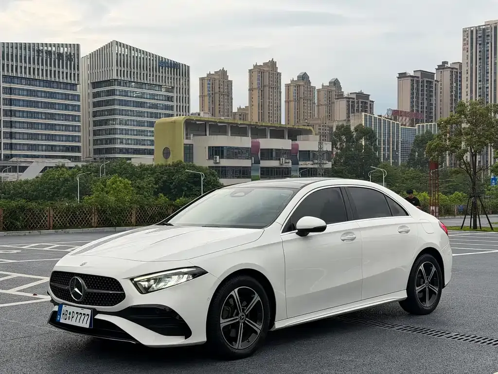 Mercedes-Benz A-Class — фото 1