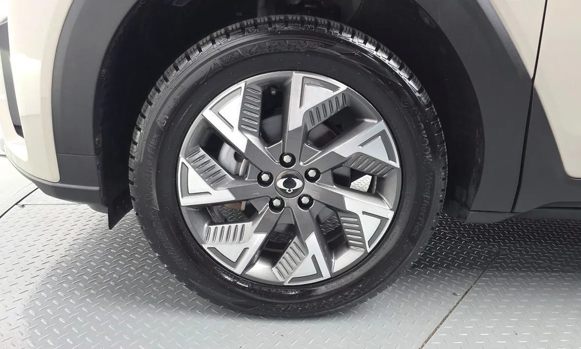 KG Mobility (Ssangyong) Torres — фото 10