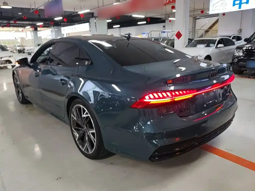 Audi A7L — фото 3