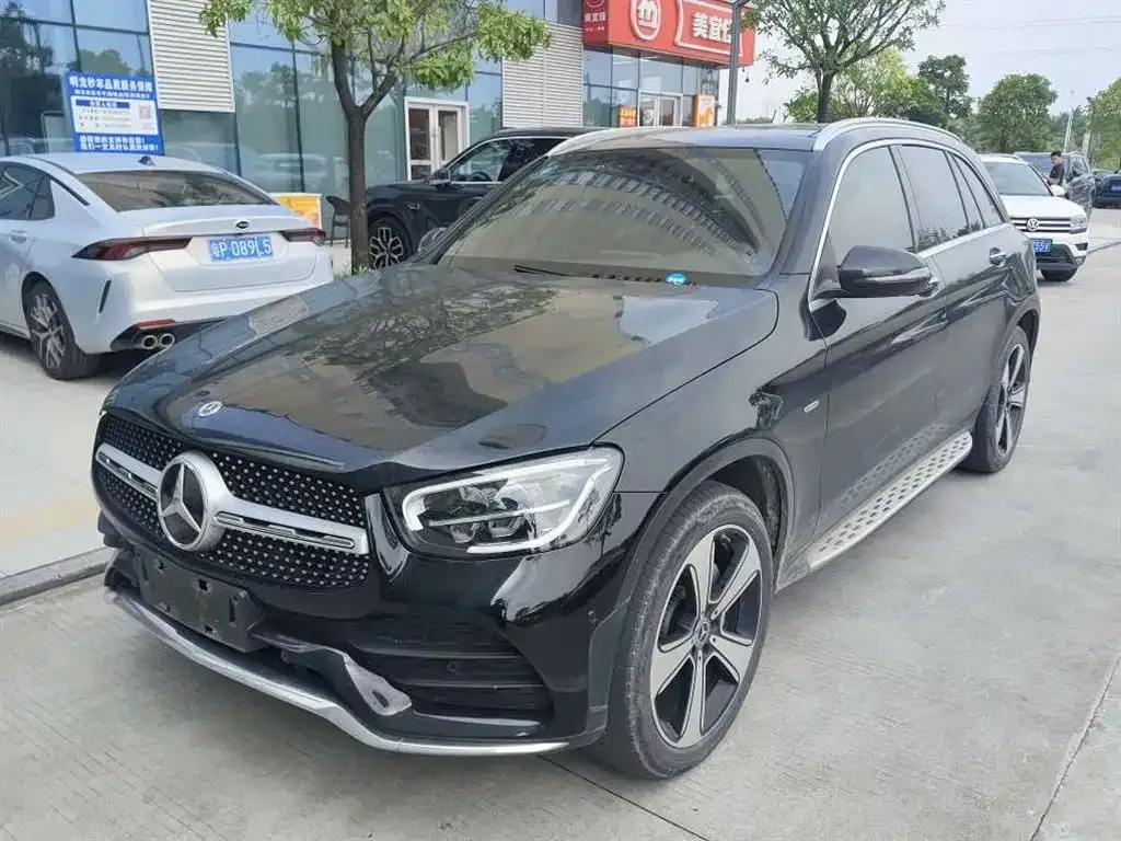 Mercedes-Benz GLC — фото 1