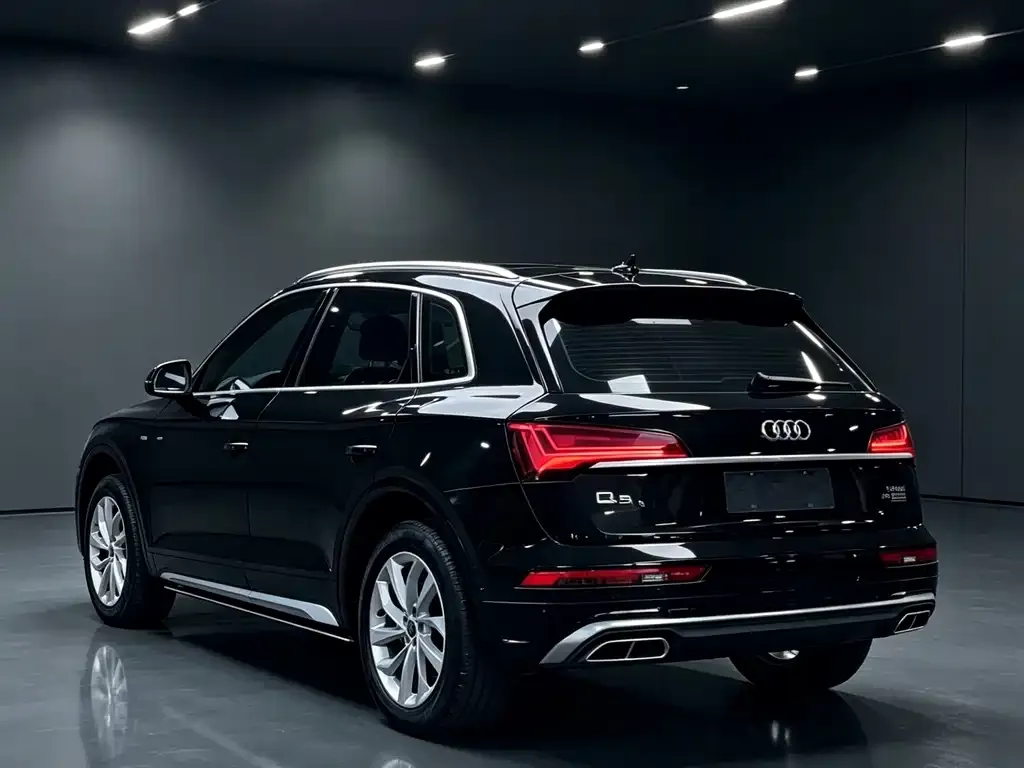 Audi Q5L — фото 3