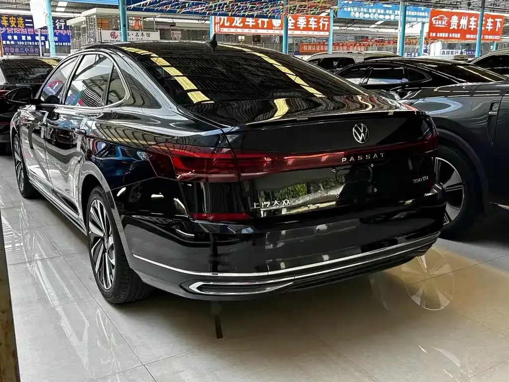 Volkswagen Passat — фото 4