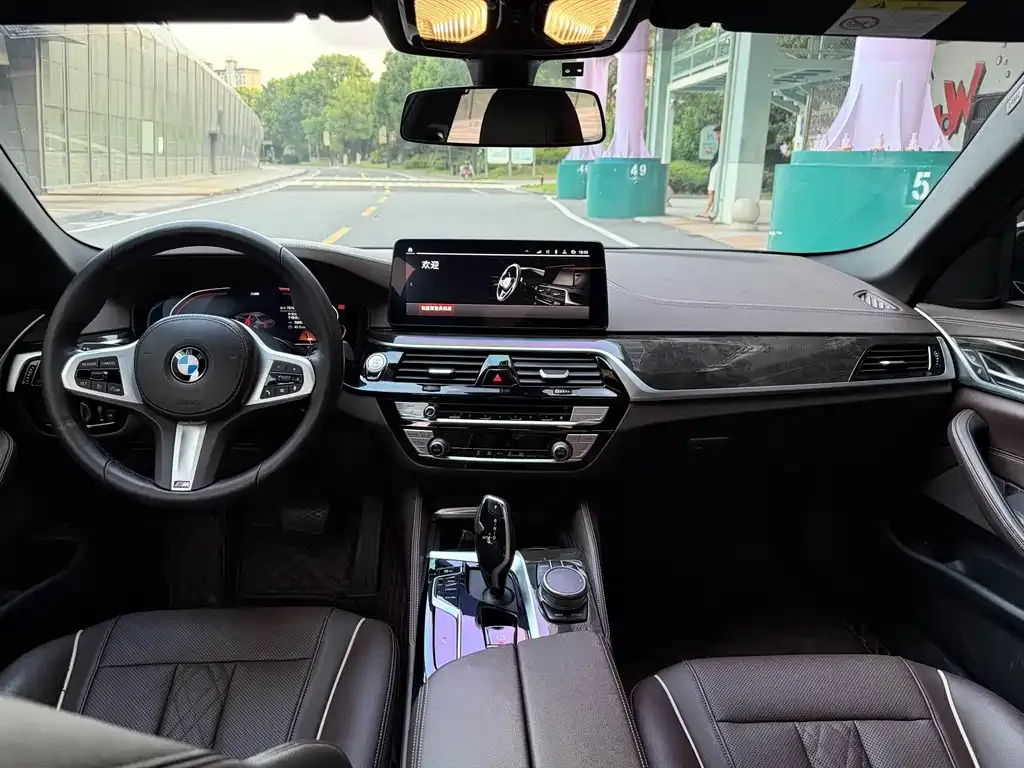 BMW 5 Series — фото 2