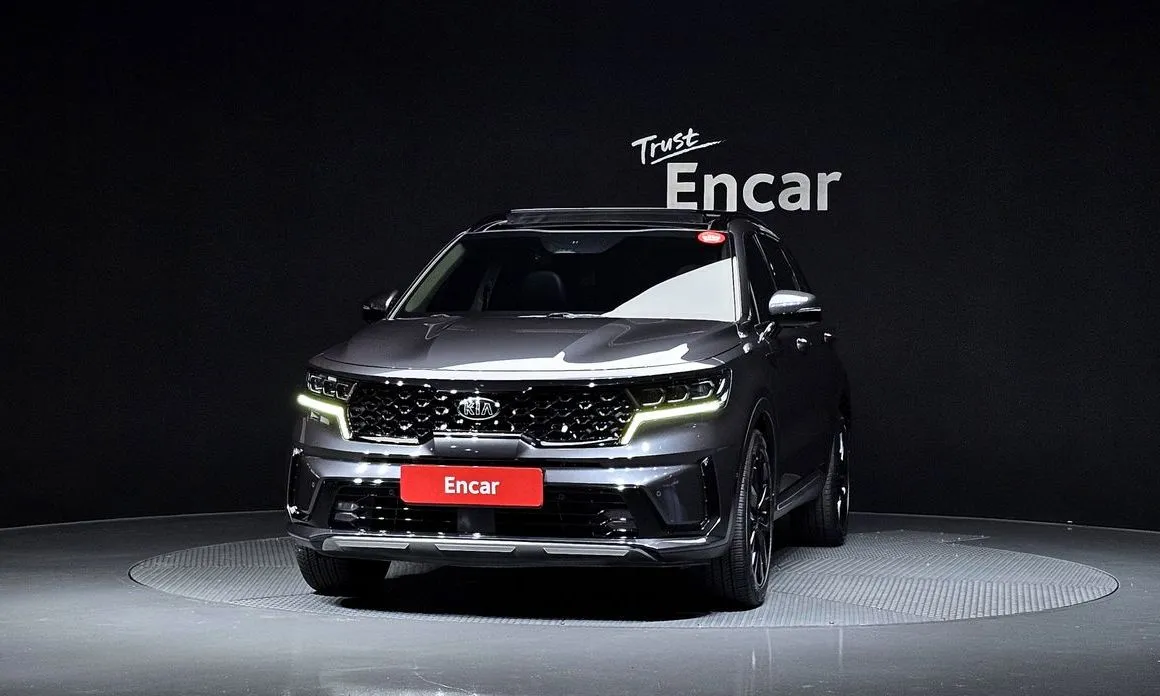 Kia Sorento — фото 7