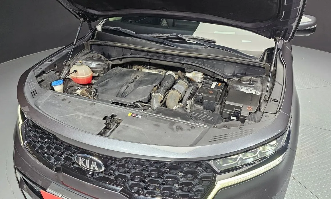 Kia Sorento — фото 9