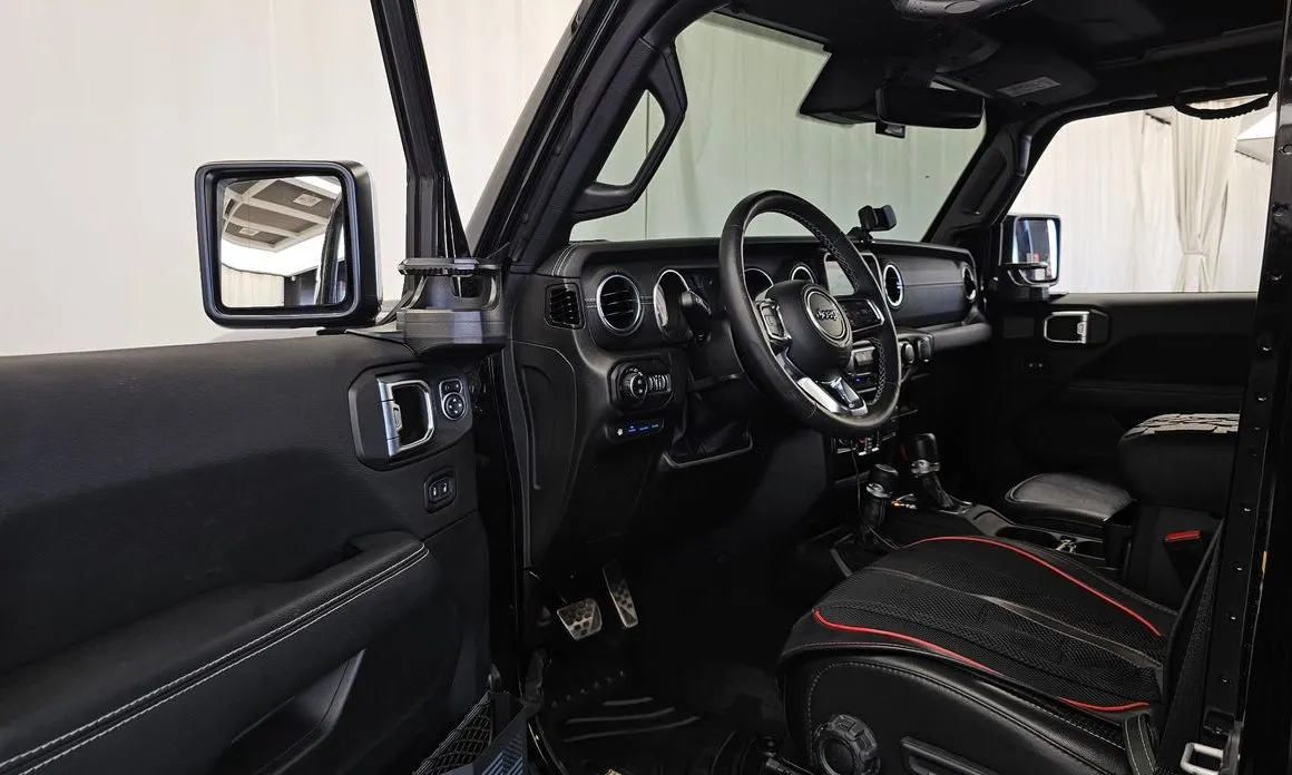 Jeep Wrangler — фото 6