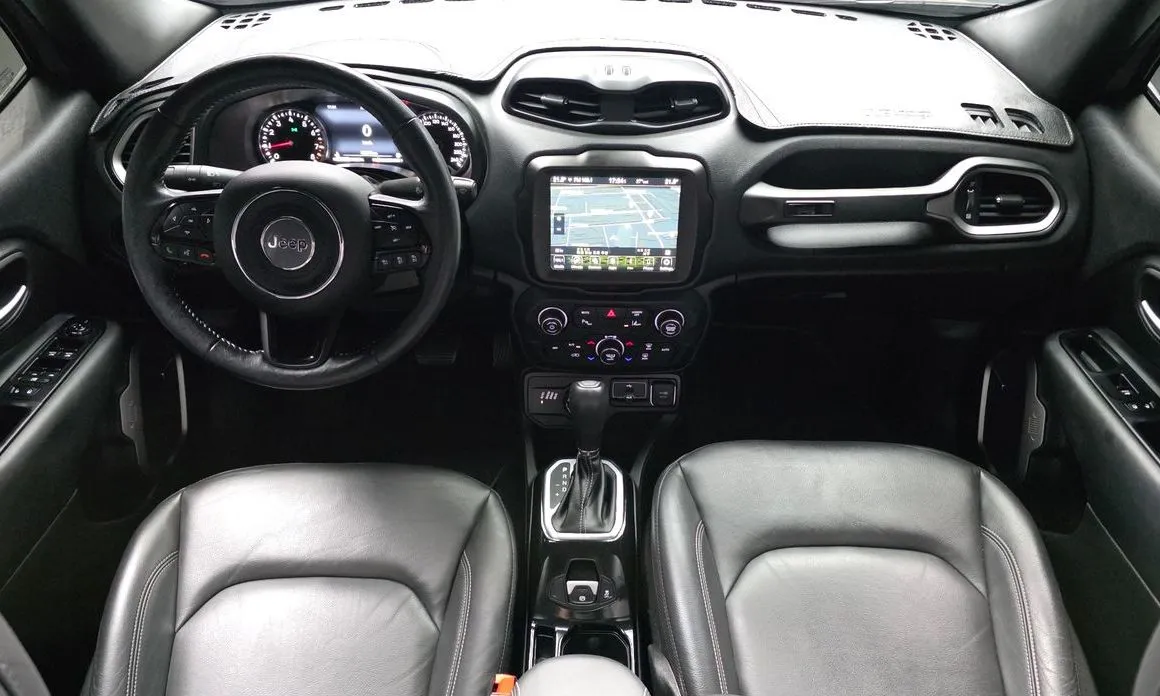Jeep Renegade — фото 10