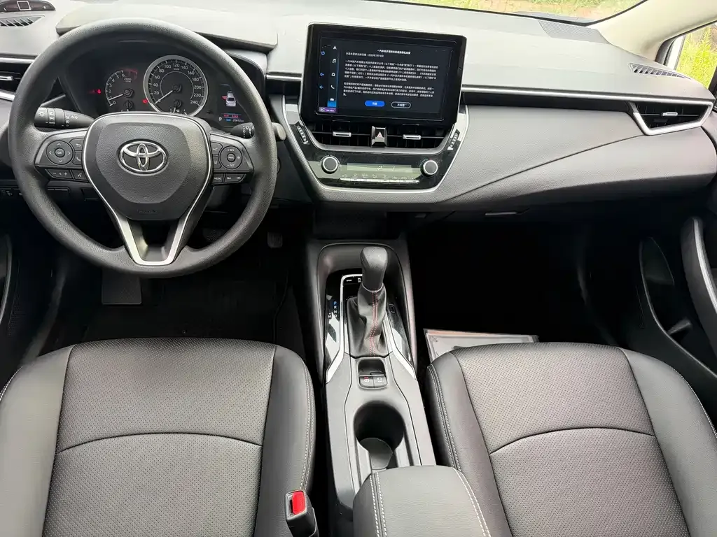 Toyota Corolla — фото 4