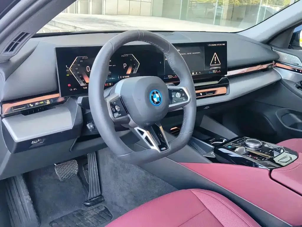 BMW i5 — фото 7