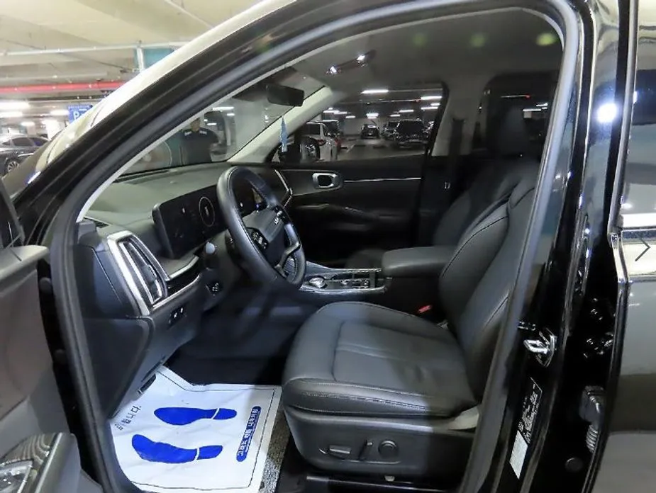 Kia Sorento — фото 7