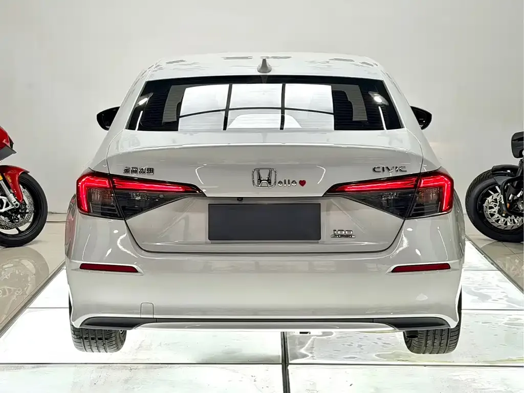 Honda Civic — фото 7