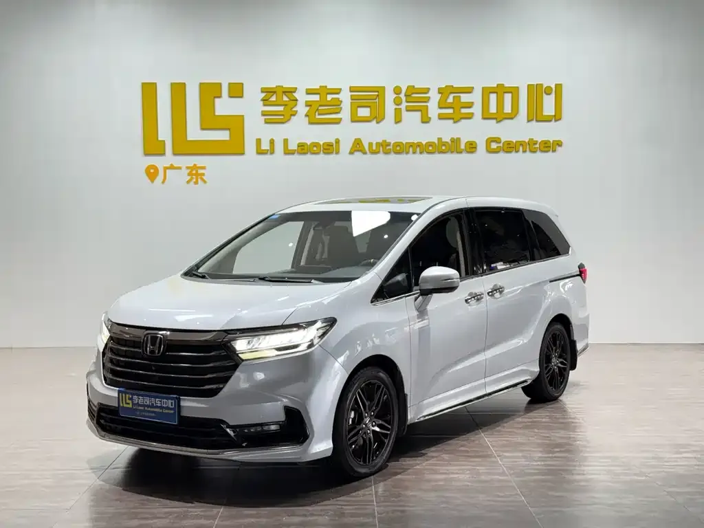 Honda Odyssey — фото 1