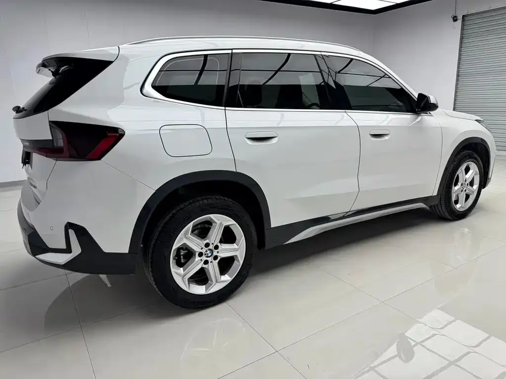 BMW X1 — фото 10