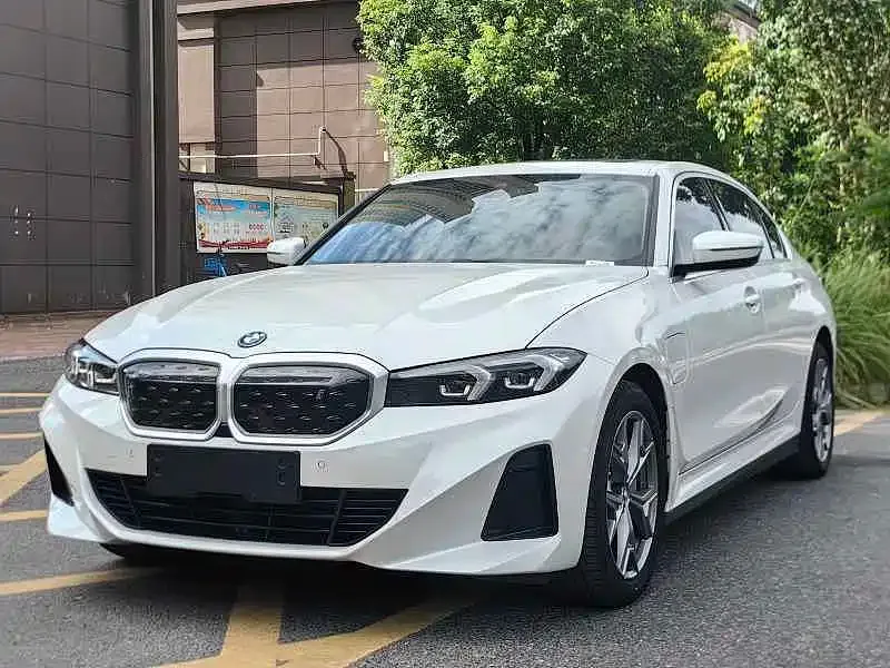 BMW i3 — фото 1