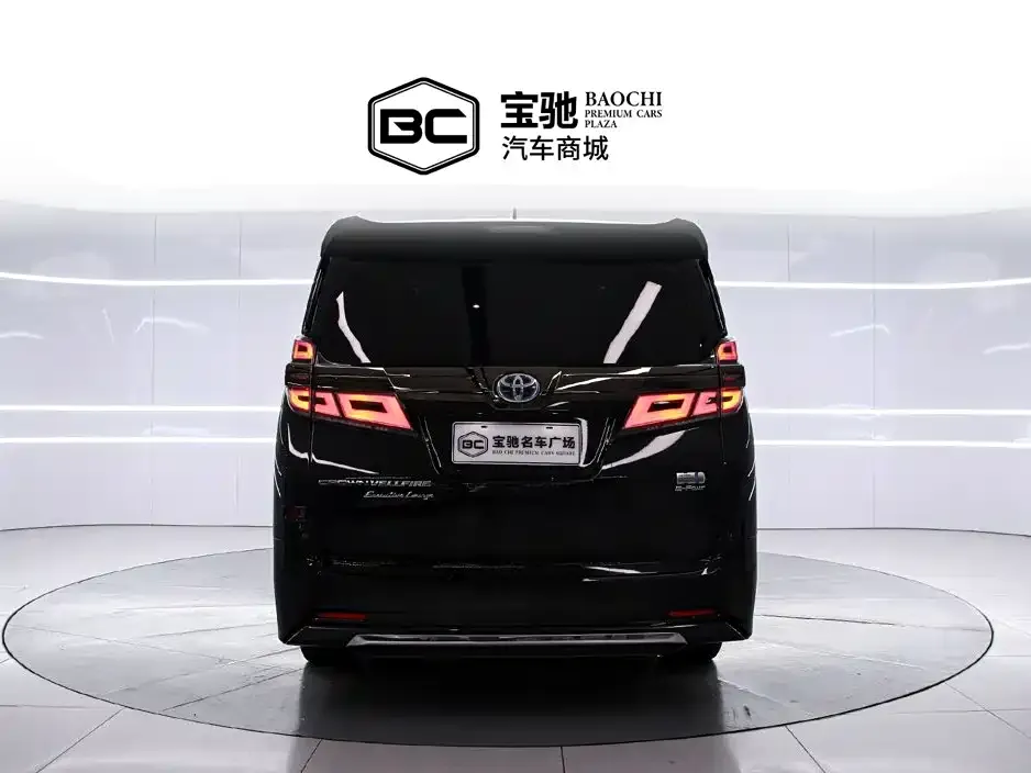 Toyota Vellfire — фото 5