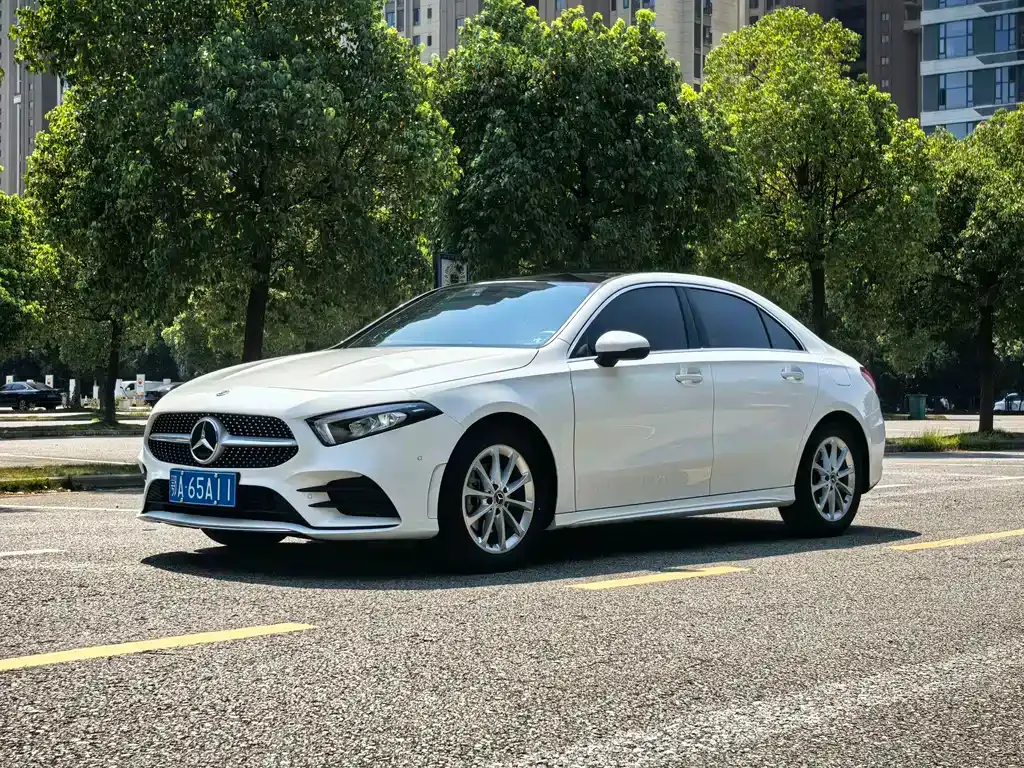 Mercedes-Benz A-Class — фото 1