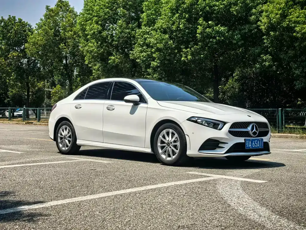 Mercedes-Benz A-Class — фото 10
